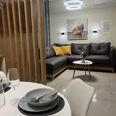 Sun & Stone House Apartamento *